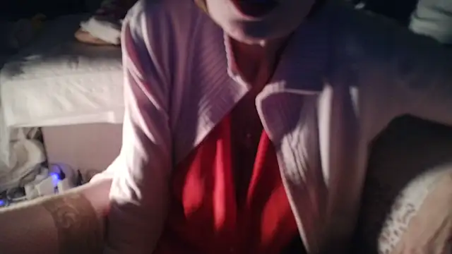 Snapshot of VeneRed chatting on 17, 2, 2025 VeneRed online show from 17, 2, 2025