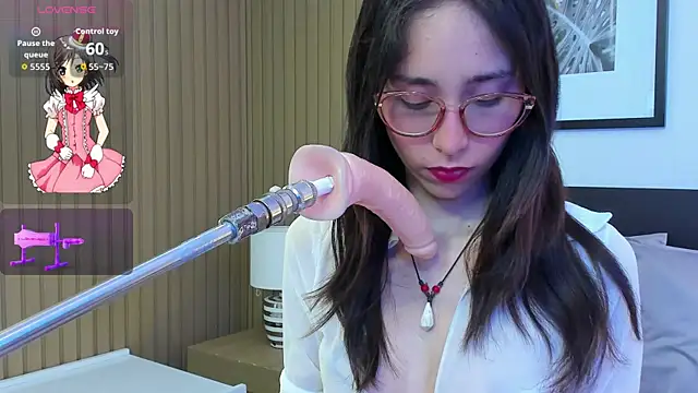 Snapshot of doll_bella_ chatting on 9, 5, 2026 doll bella online show from 9, 5, 2026