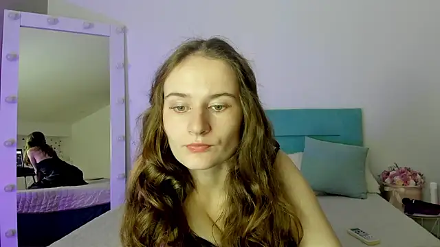 L1ittle kitty  online show from 15, 10, 2025