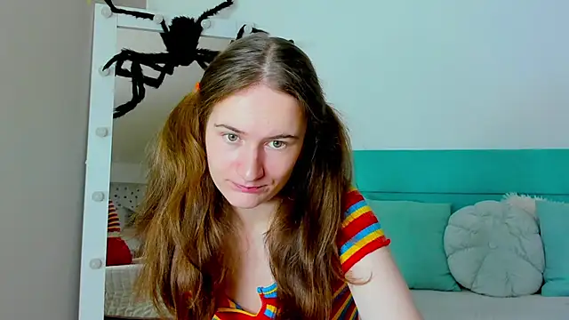 L1ittle kitty  online show from 7, 11, 2025