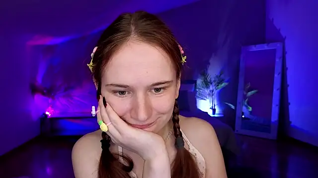 L1ittle kitty  online show from 15, 4, 2026