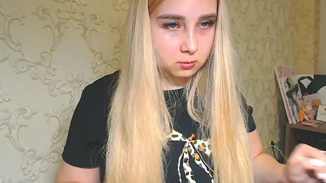 DolphinDreams online show from 17, 4, 2026