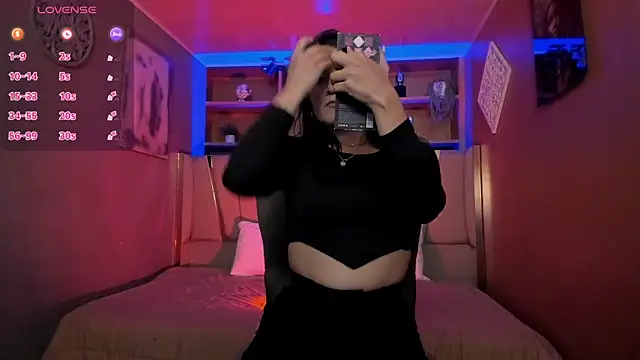 Lucy Williiams online show from 6, 10, 2025