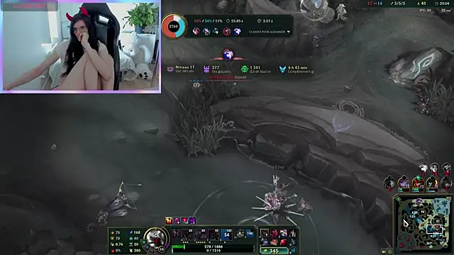 CeriseLapine online show from 8, 3, 2025