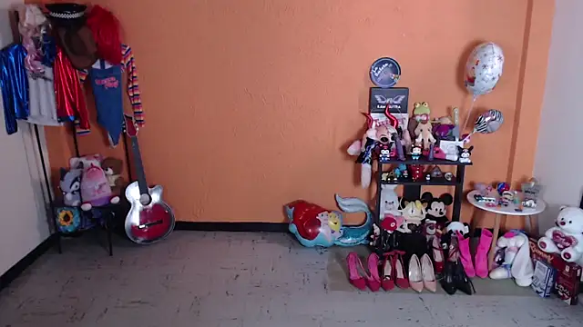 MissMiia2 online show from 15, 1, 2025