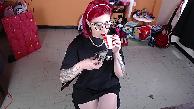 MissMiia2 online show from 7, 3, 2025