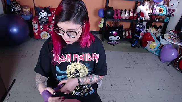 MissMiia2 online show from 12, 9, 2025