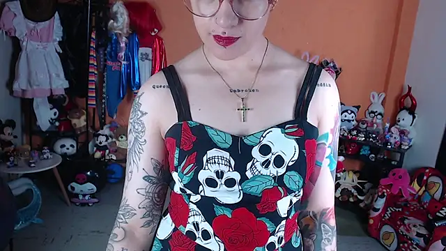 Snapshot of MissMiia2 chatting on 3, 6, 2026 MissMiia2 online show from 3, 6, 2026