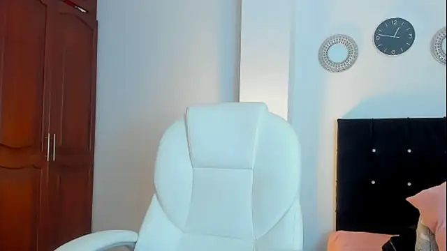 kathyajhonss online show from 25, 10, 2025