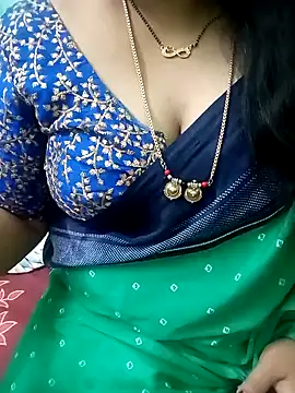 Snapshot of your-sameera chatting on 8, 2, 2025 your-sameera online show from 8, 2, 2025