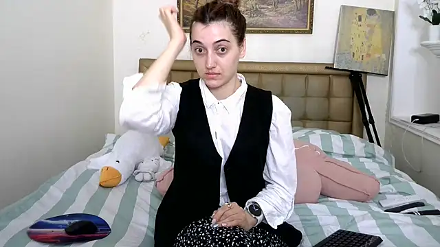 Snapshot of Iren chatting on 9, 6, 2026 Iren online show from 9, 6, 2026