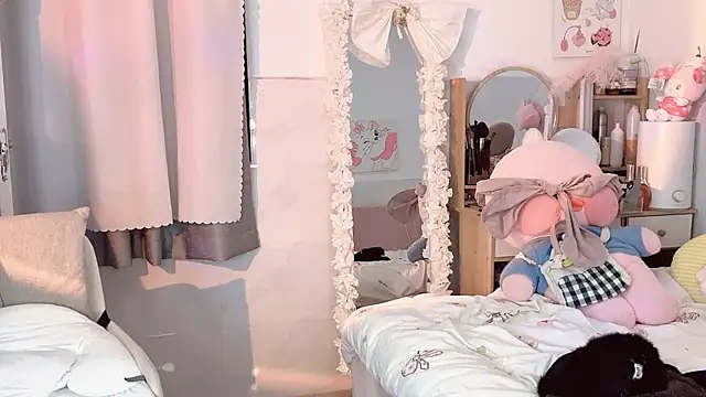 Carly 1 online show from 25, 12, 2024