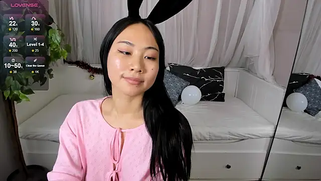 Snapshot of Inari_Okami_ chatting on 10, 12, 2024 Inari Okami online show from 10, 12, 2024