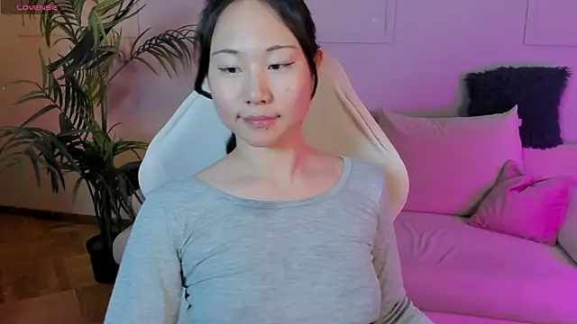 Snapshot of Inari_Okami_ chatting on 2, 2, 2025 Inari Okami online show from 2, 2, 2025