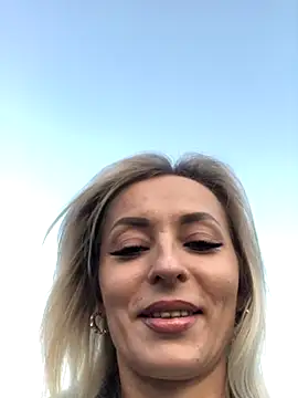 Snapshot of Diamond_Bunny_ chatting on 4, 11, 2025 Diamond Bunny online show from 4, 11, 2025