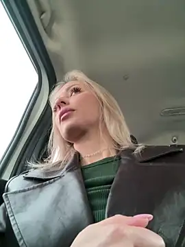 Diamond Bunny  online show from 4, 4, 2026