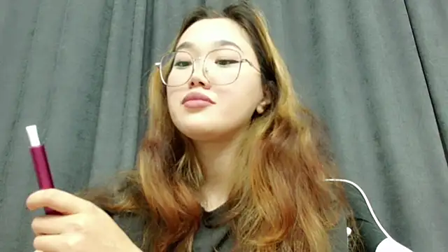 Jennatyan online show from 12, 9, 2025