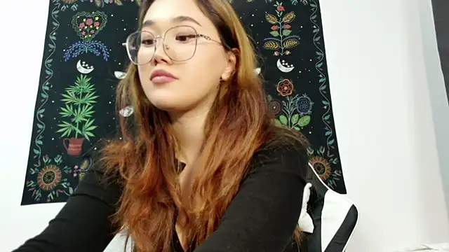 Jennatyan online show from 19, 9, 2025