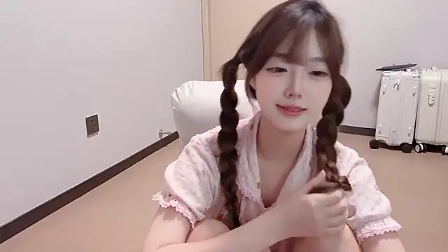 Snapshot of Fairy-06 chatting on 22, 10, 2025 Fairy-06 online show from 22, 10, 2025