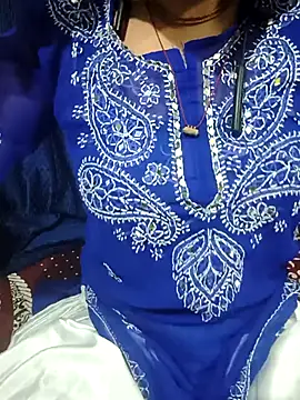 kaveerpooja947 online show from 25, 3, 2026