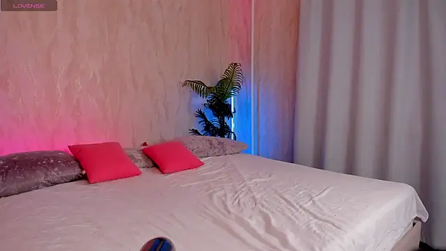 Colleen Blake online show from 27, 2, 2025