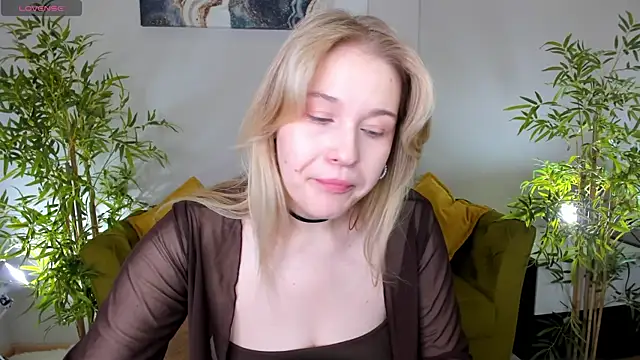 Snapshot of Colleen_Blake chatting on 25, 5, 2026 Colleen Blake online show from 25, 5, 2026