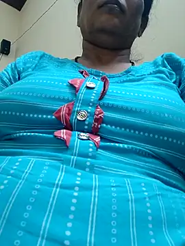 Snapshot of akshara_22 chatting on 20, 10, 2025 akshara 22 online show from 20, 10, 2025