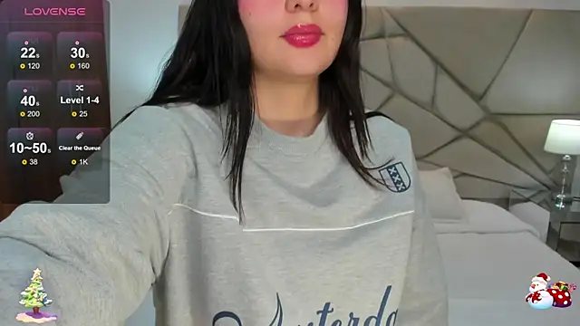 Snapshot of Bella-hadiid chatting on 30, 12, 2024 Bella-hadiid online show from 30, 12, 2024