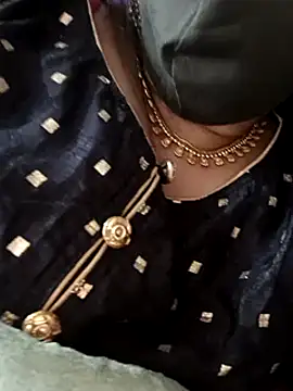 Anamika Kapoor online show from 9, 1, 2025