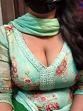 Anamika Kapoor online show from 3, 10, 2025