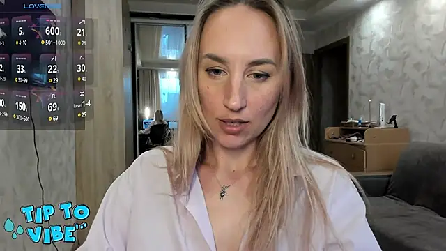 lady Nati online show from 4, 3, 2025