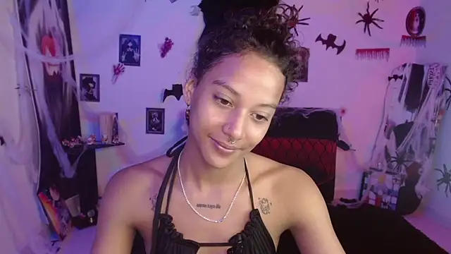 Snapshot of Chelsea__2 chatting on 25, 10, 2025 Chelsea 2 online show from 25, 10, 2025