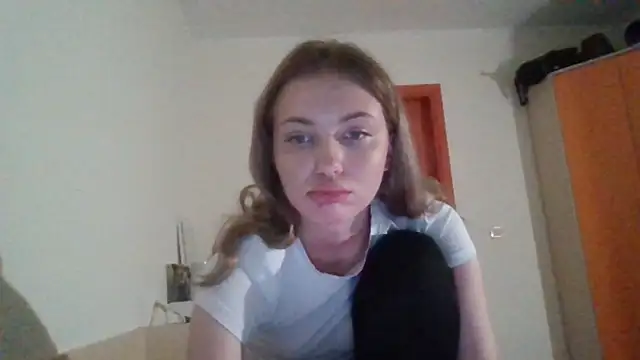 Snapshot of Sweety_Nika chatting on 5, 1, 2025 Sweety Nika online show from 5, 1, 2025