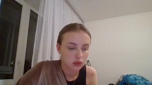 Snapshot of Sweety_Nika chatting on 14, 1, 2025 Sweety Nika online show from 14, 1, 2025
