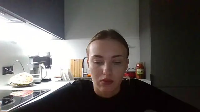 Snapshot of Sweety_Nika chatting on 8, 9, 2025 Sweety Nika online show from 8, 9, 2025