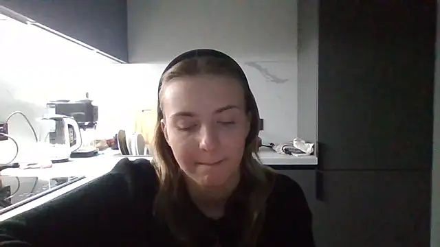 Snapshot of Sweety_Nika chatting on 28, 9, 2025 Sweety Nika online show from 28, 9, 2025