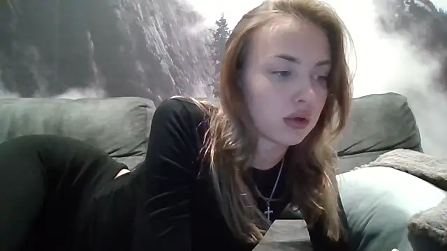 Snapshot of Sweety_Nika chatting on 4, 10, 2025 Sweety Nika online show from 4, 10, 2025