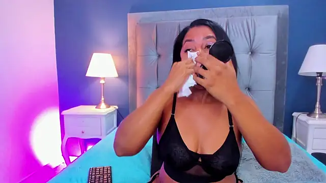 Kamila-Kane online show from 8, 3, 2025