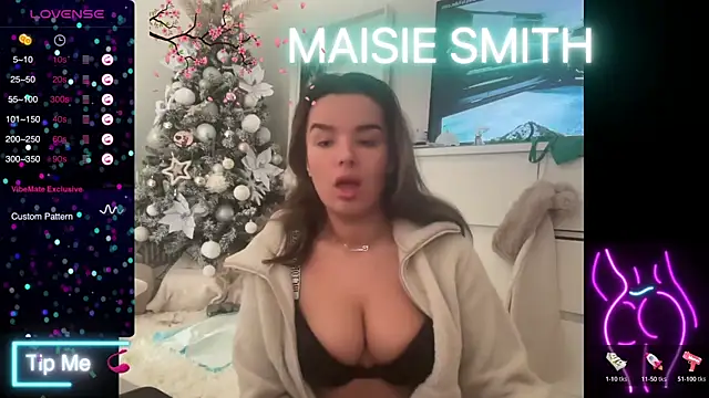 Snapshot of maisiesmithx chatting on 23, 12, 2024 maisiesmithx online show from 23, 12, 2024