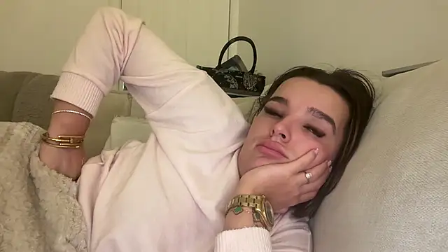 Snapshot of maisiesmithx chatting on 27, 1, 2025 maisiesmithx online show from 27, 1, 2025