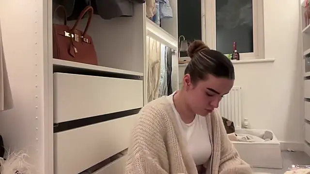 maisiesmithx online show from 28, 3, 2026