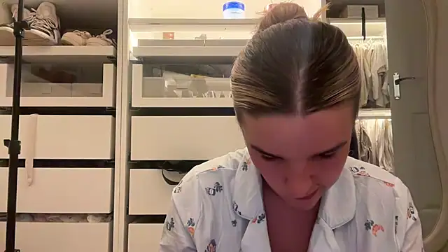 Snapshot of maisiesmithx chatting on 6, 6, 2026 maisiesmithx online show from 6, 6, 2026