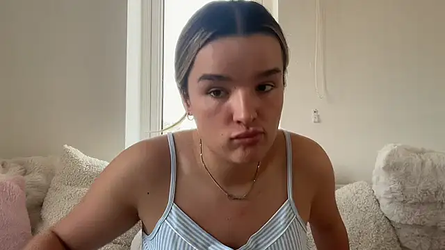 Snapshot of maisiesmithx chatting on 7, 7, 2026 maisiesmithx online show from 7, 7, 2026