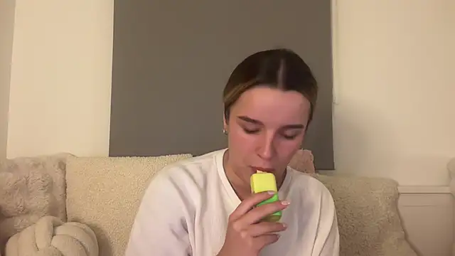 Snapshot of maisiesmithx chatting on 13, 7, 2026 maisiesmithx online show from 13, 7, 2026