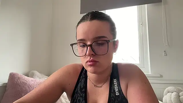 Snapshot of maisiesmithx chatting on 24, 7, 2026 maisiesmithx online show from 24, 7, 2026