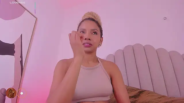 Nikki Angel  online show from 27, 2, 2026