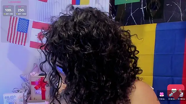 Snapshot of Reginavegaa chatting on 12, 6, 2026 Reginavegaa online show from 12, 6, 2026