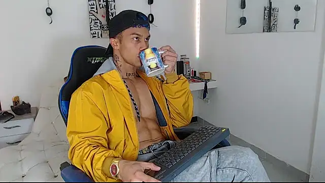 Leonard Price online show from 23, 3, 2025