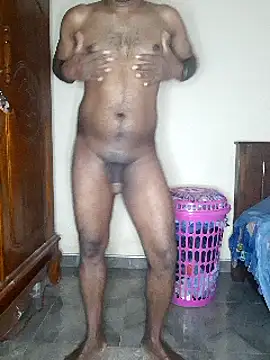 Snapshot of SuranSexy33 chatting on 17, 2, 2025 SuranSexy33 online show from 17, 2, 2025