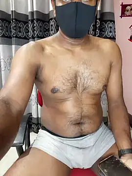 Snapshot of SuranSexy33 chatting on 1, 3, 2025 SuranSexy33 online show from 1, 3, 2025